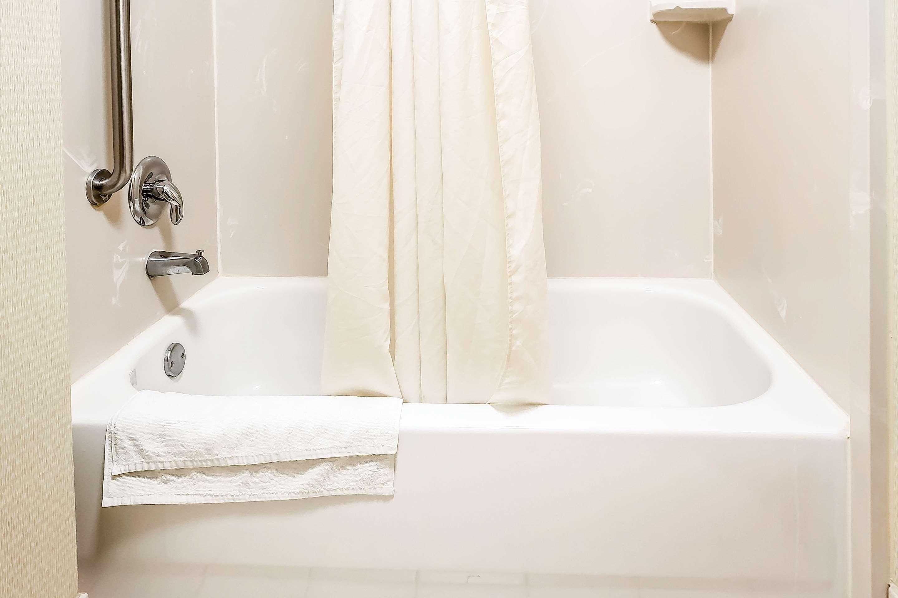 Quality Inn Spring Valley - Nanuet Экстерьер фото