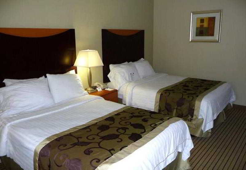 Quality Inn Spring Valley - Nanuet Номер фото